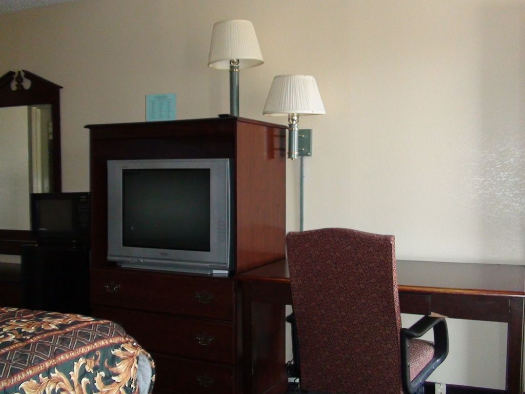 Hotel 6 Oklahoma Ok Frontier