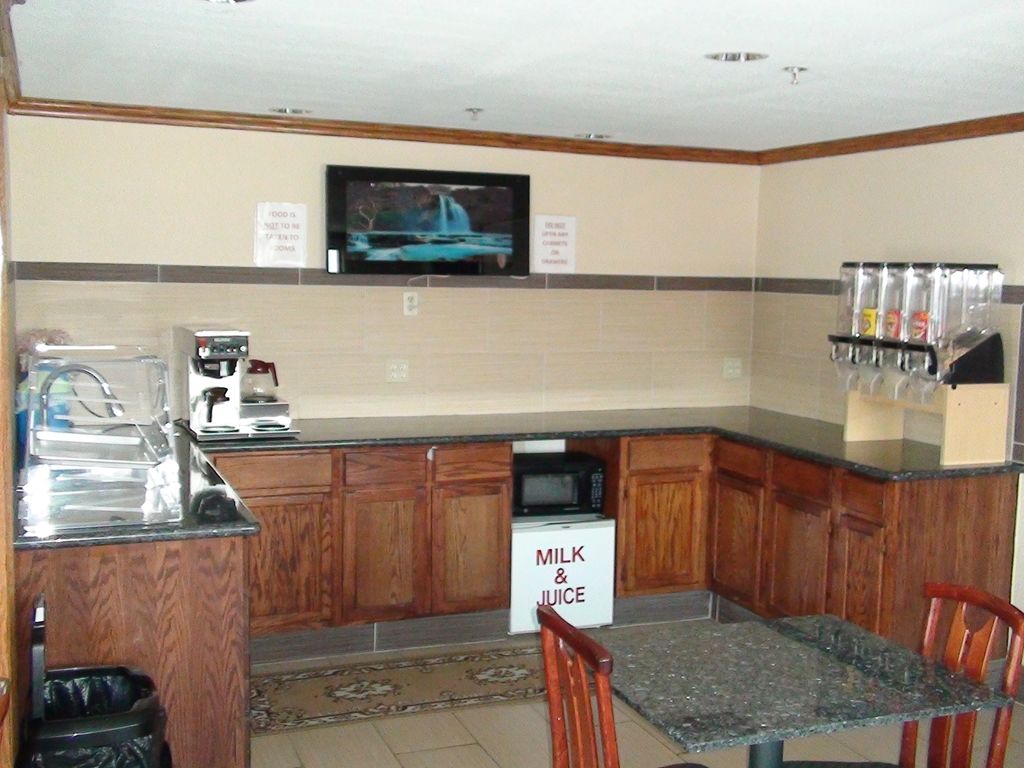 6 Oklahoma Ok Frontier Hotel 2*