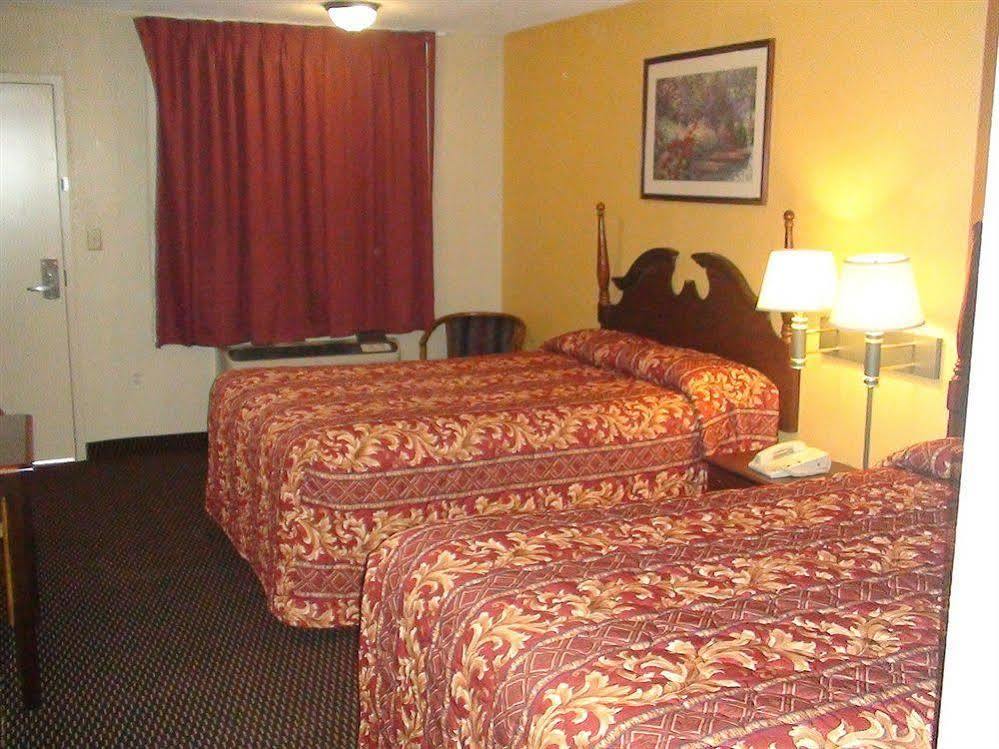 6 Oklahoma Ok Frontier Hotel Edmond
